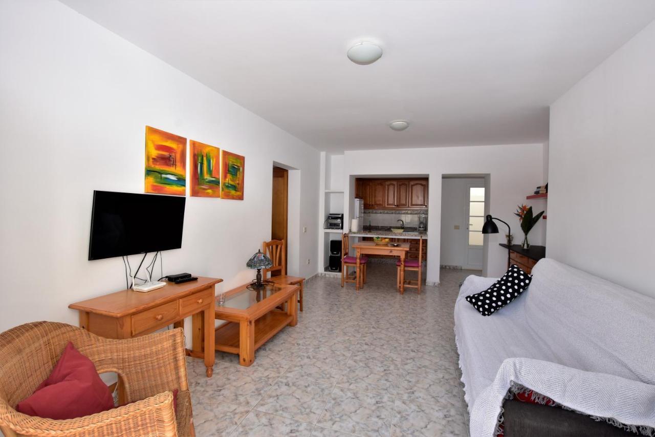 Marysol 1 Apartment With Terrace Close To The Sea Punta Mujeres Luaran gambar